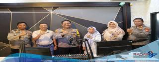 Kapolres Kuansing Silah Turahmi ke Radio Kuansing FM 